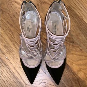 Valentino black pumps size 37   US 6.5-7